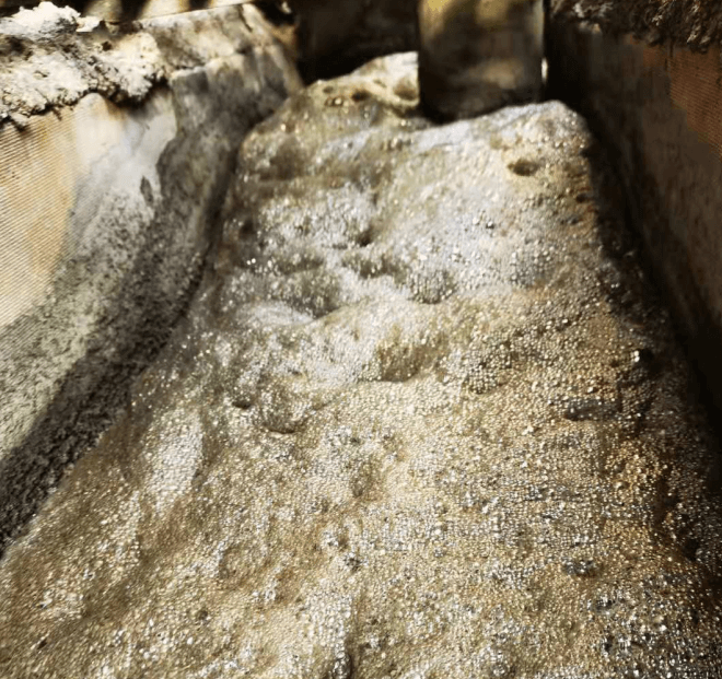 (圖:脫硫塔起泡現(xiàn)場)