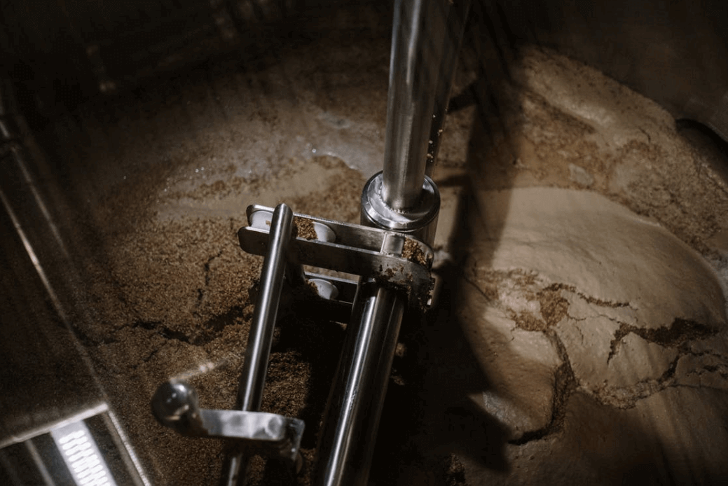 （圖：發(fā)酵罐泡沫）