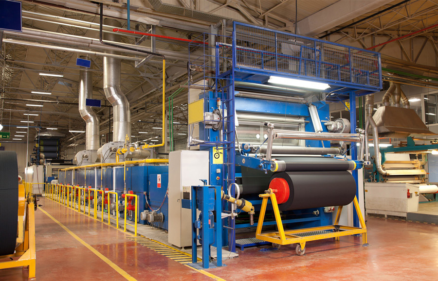 （圖：紡織廠工作運(yùn)行中）