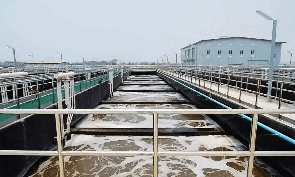 (圖:工業(yè)廢水污水處理廠)